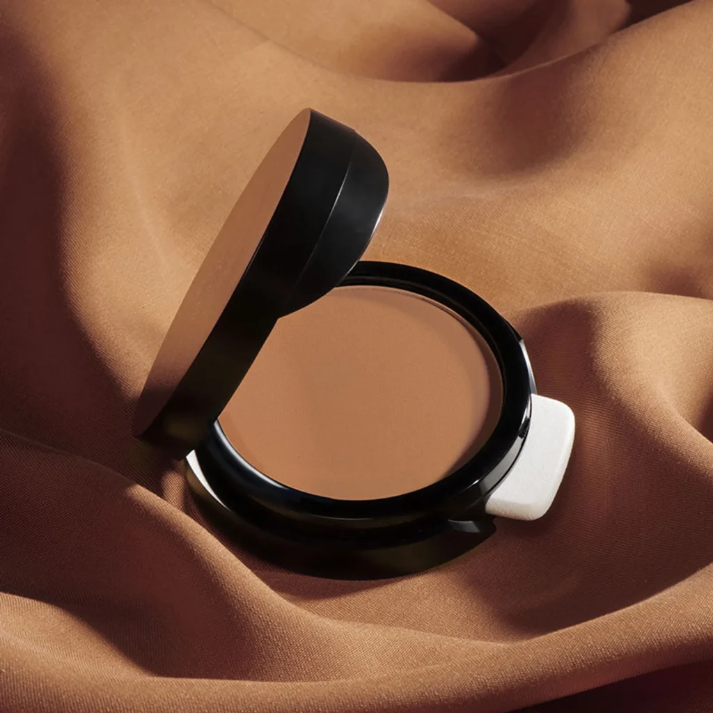 YOUNIQUE TOUCH compact powder foundation